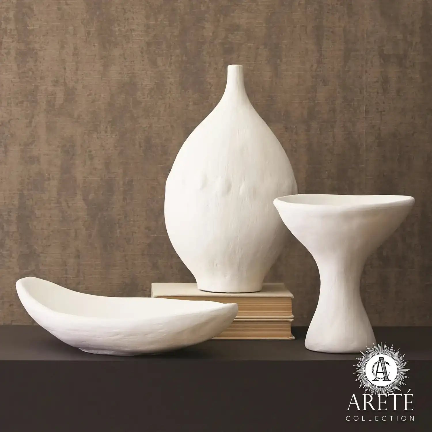 GLOBAL VIEWS MODERNIST URN - Decorative Accents