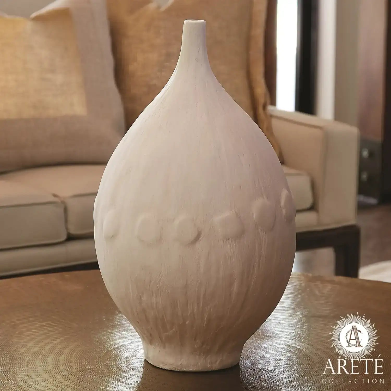 GLOBAL VIEWS MODERNIST VASE - Decorative Accents