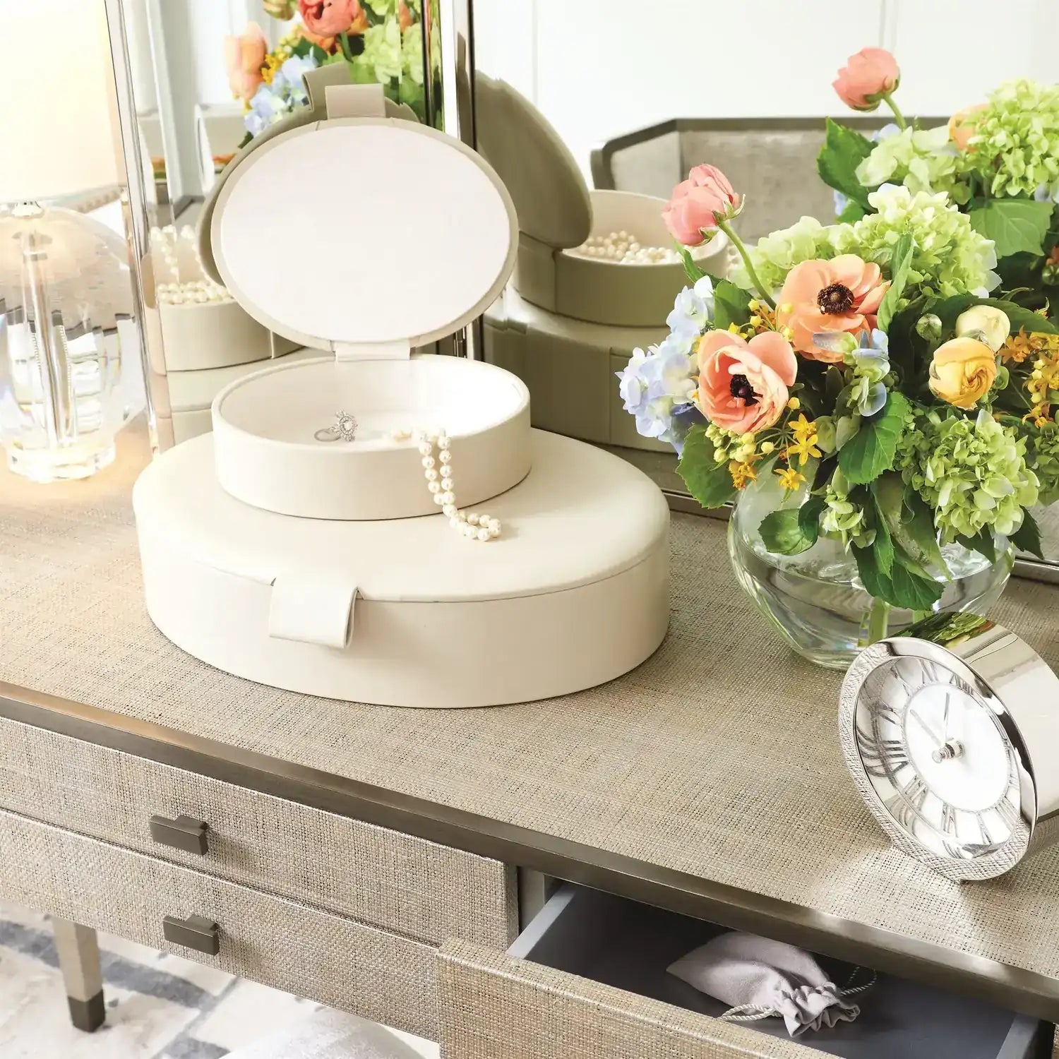 GLOBAL VIEWS ARGENTO VANITY DESK - Desks