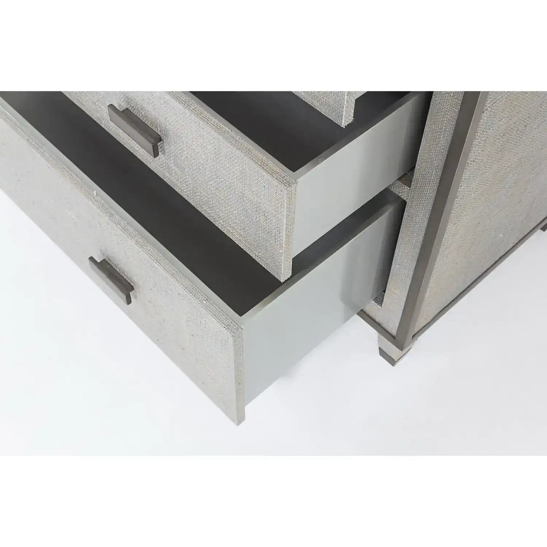GLOBAL VIEWS ARGENTO CHEST OF DRAWERS - Beds