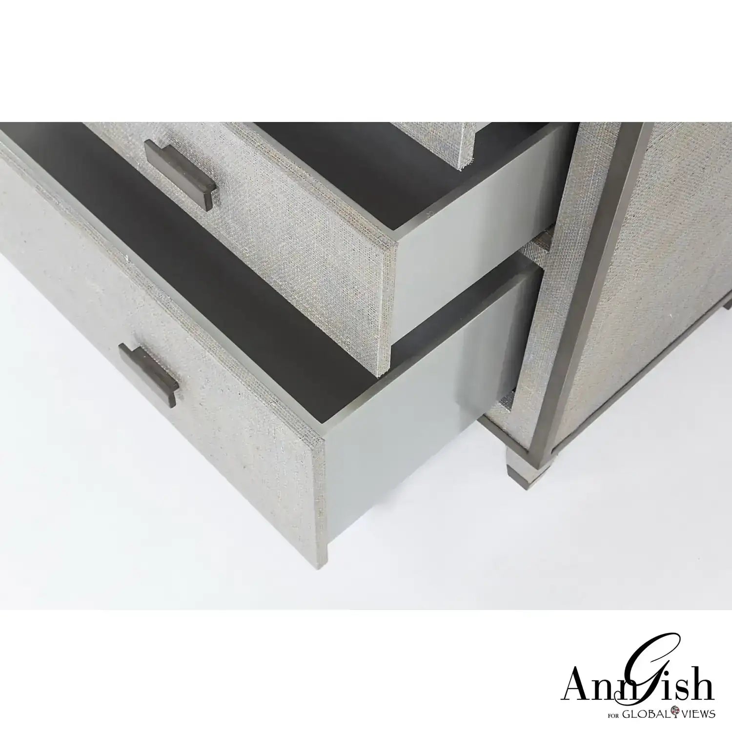 GLOBAL VIEWS ARGENTO CHEST OF DRAWERS - Beds