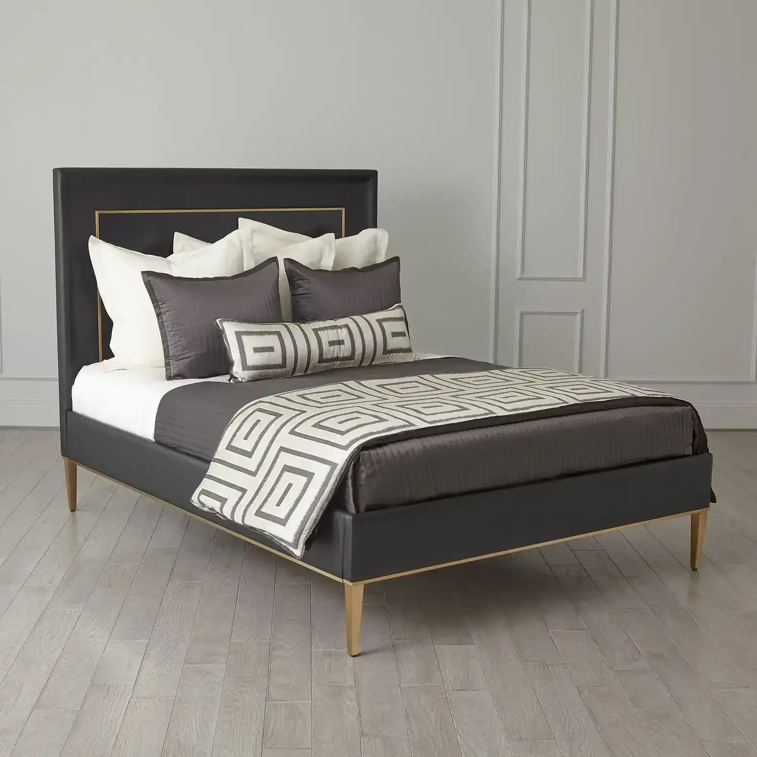 GLOBAL VIEWS ELLIPSE QUEEN BED - Beds