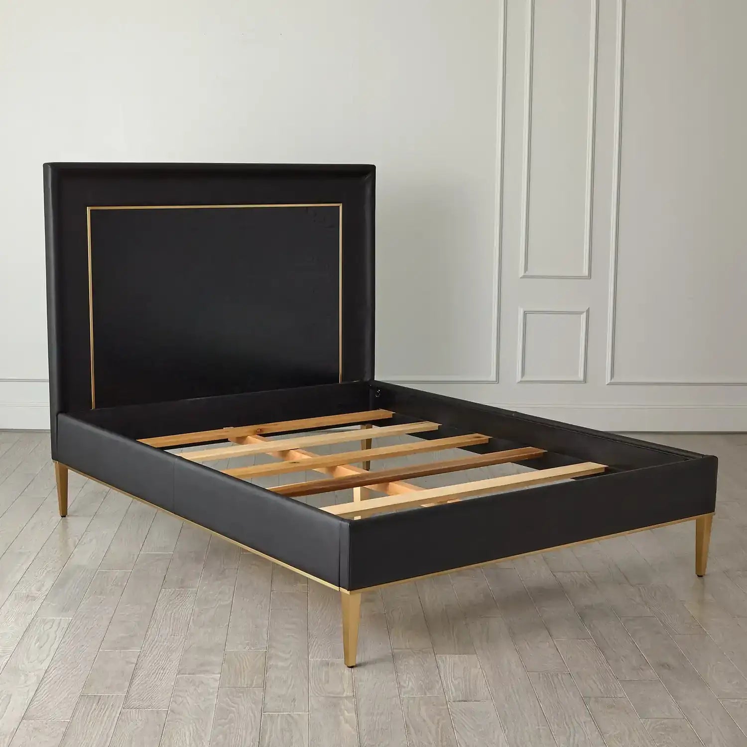 GLOBAL VIEWS ELLIPSE QUEEN BED - Beds