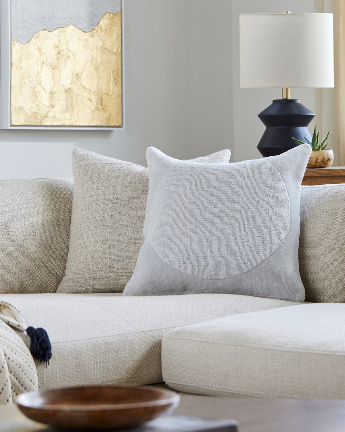 SURYA ARMSTRONG ACCENT PILLOW - Linens