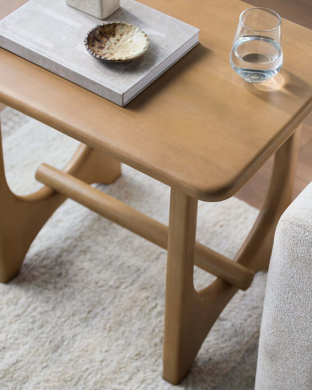 SURYA ARLAND END TABLE - Side