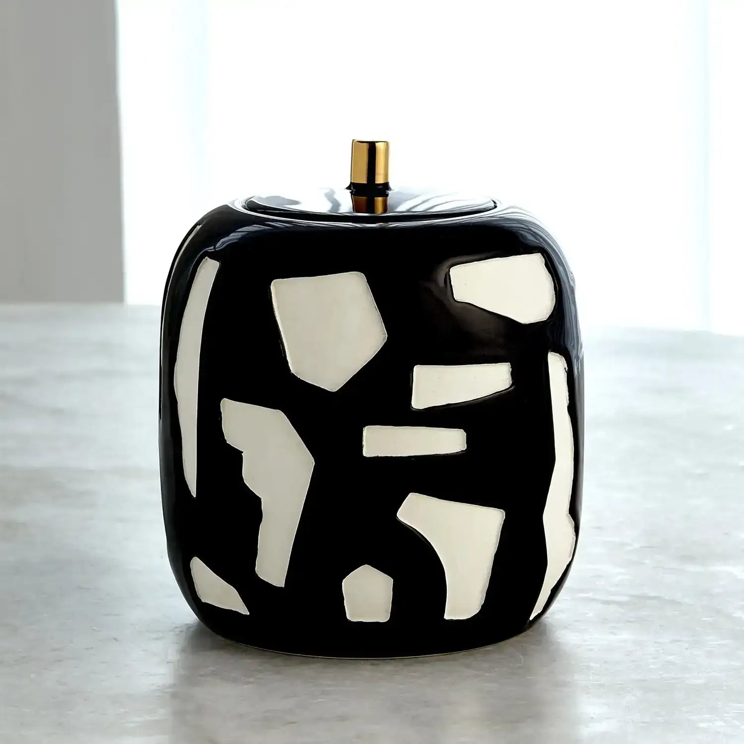 GLOBAL VIEWS ABSTRACT JAR - Decorative Accents