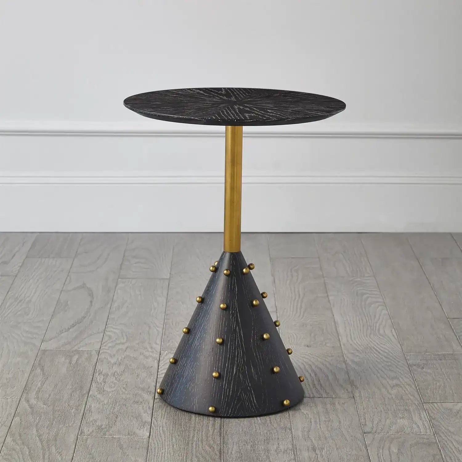 GLOBAL VIEWS ASH2002 51e8604a-b0a5-4ee4-b4c5-f21320cac242