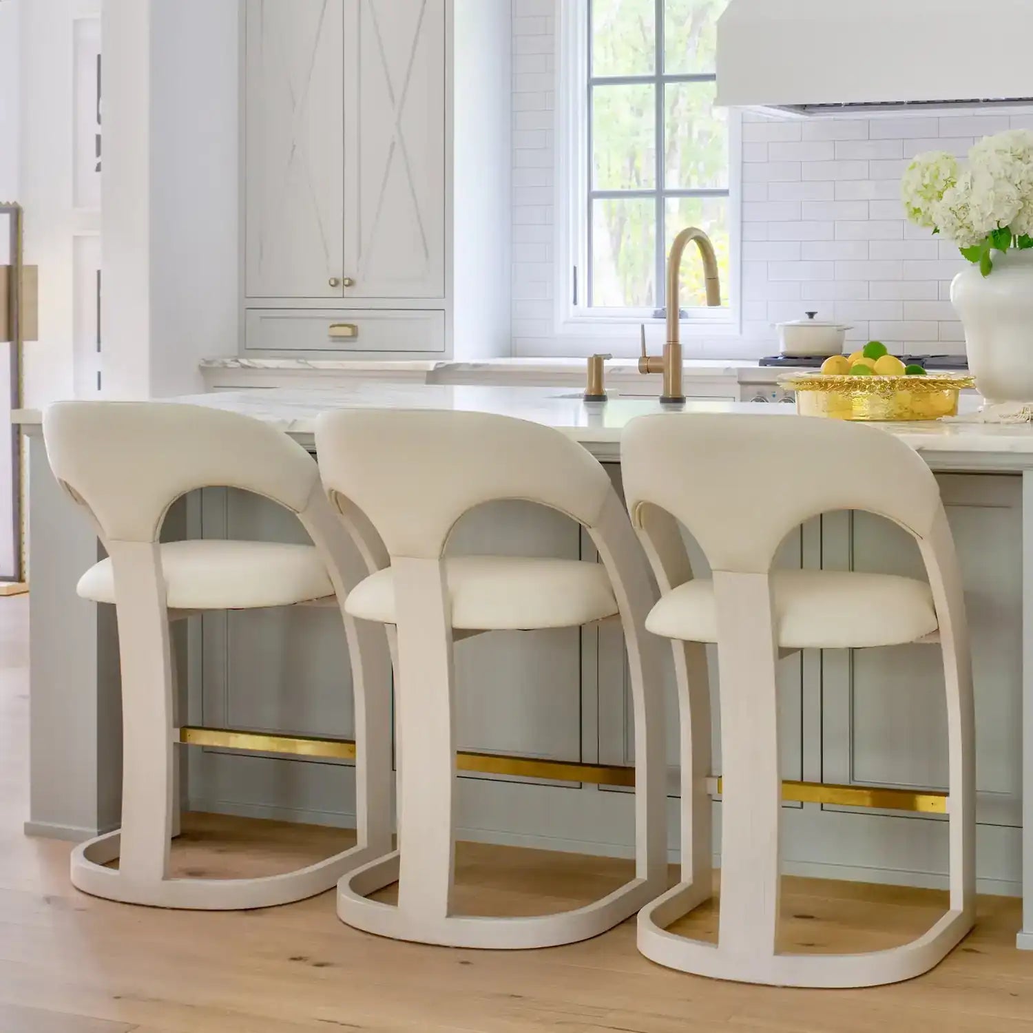 GLOBAL VIEWS DELIA COUNTER STOOL - Bar Stools