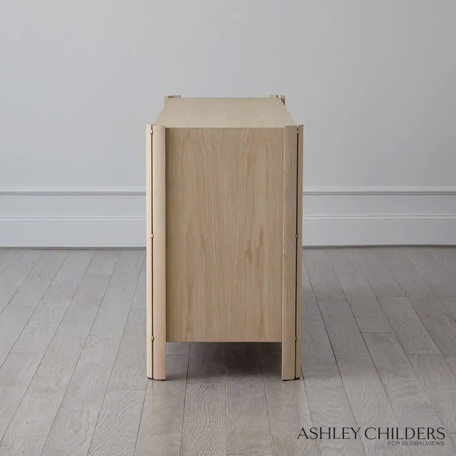 GLOBAL VIEWS PAXTON DRESSER - Beds