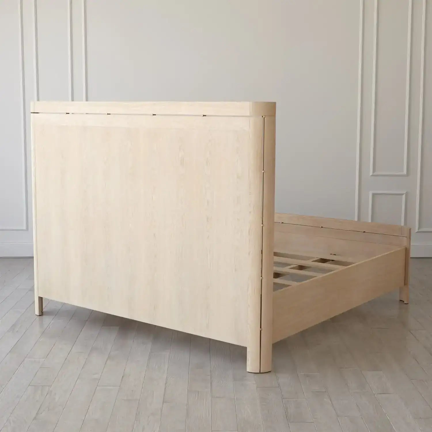 GLOBAL VIEWS PAXTON KING BED - Beds