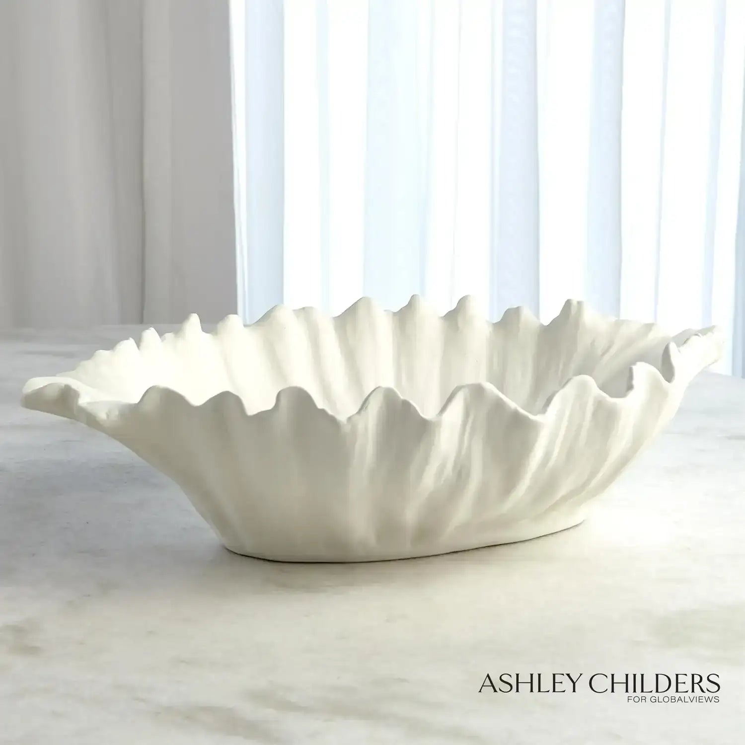 GLOBAL VIEWS ORGANIC WAVE OVAL BOWL - Decorative Accents