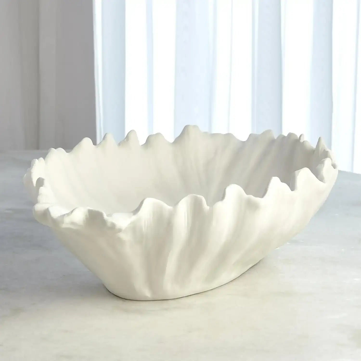 GLOBAL VIEWS ORGANIC WAVE OVAL BOWL - Decorative Accents