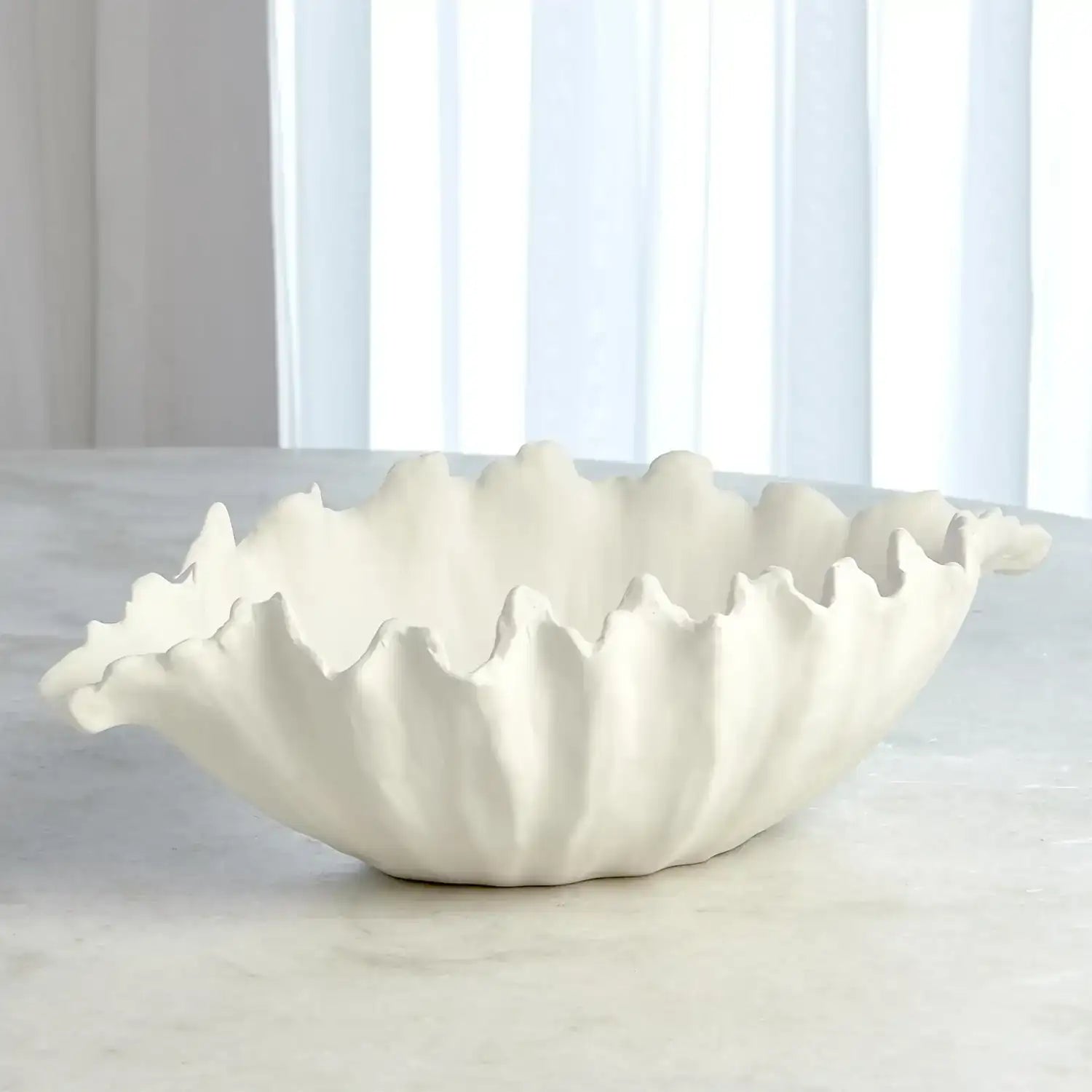 GLOBAL VIEWS ORGANIC WAVE OVAL BOWL - Decorative Accents