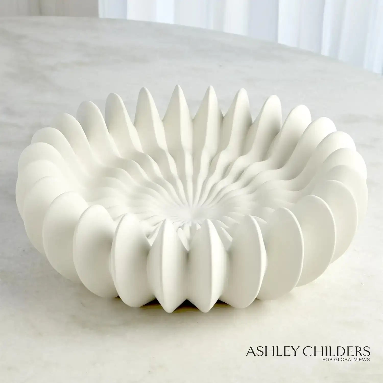 GLOBAL VIEWS SPICCHI LINE BOWL - Decorative Accents