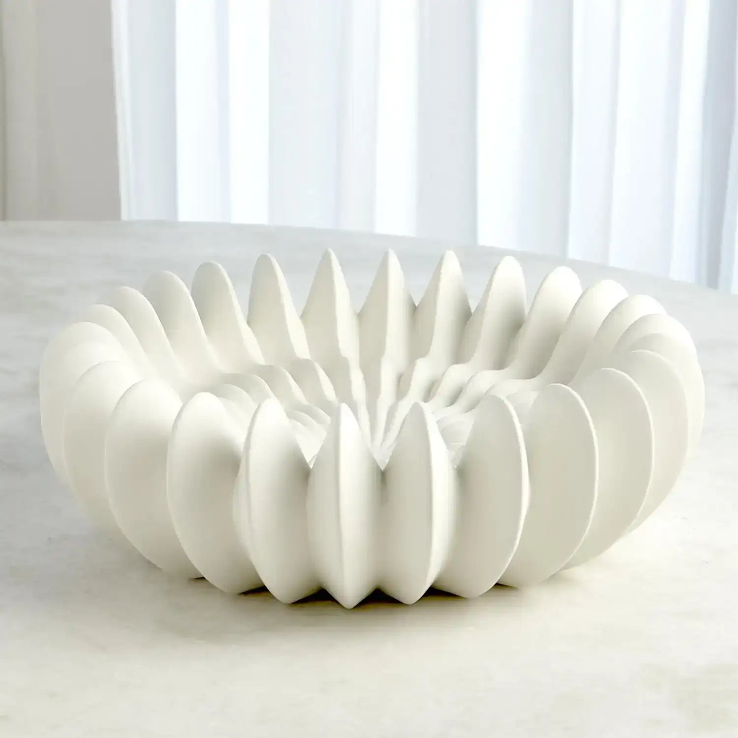 GLOBAL VIEWS SPICCHI LINE BOWL - Decorative Accents