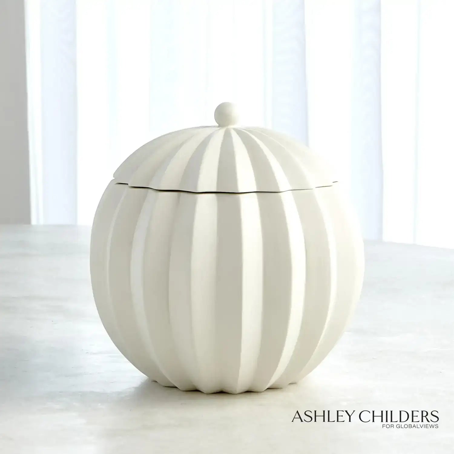 GLOBAL VIEWS SPICCHI LINE BOWL W/LID - Decorative Accents