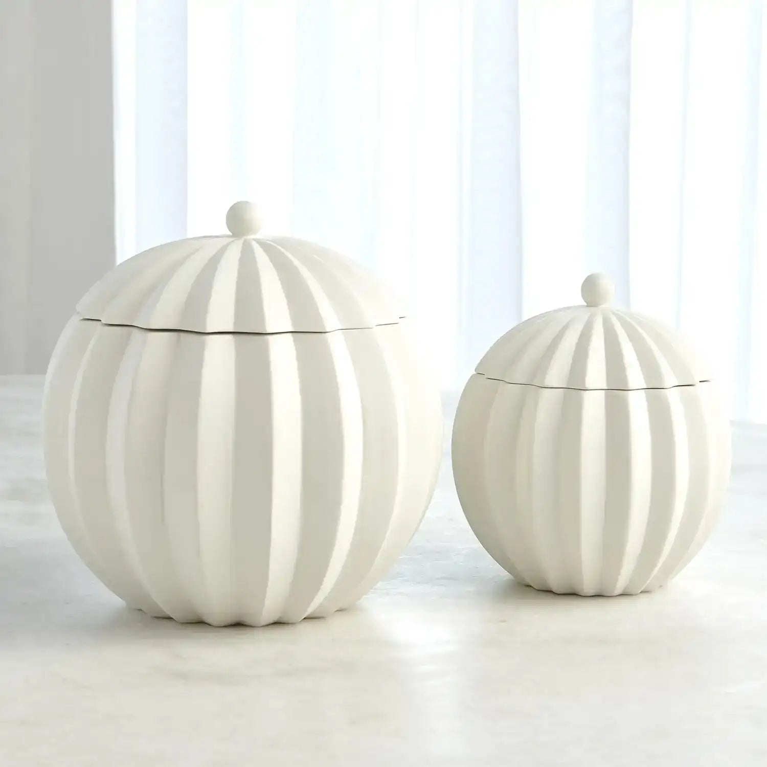 GLOBAL VIEWS SPICCHI LINE BOWL W/LID - Decorative Accents