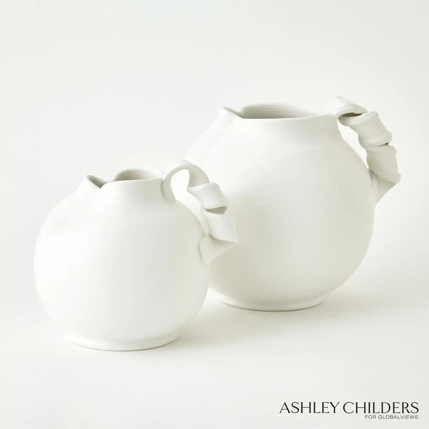 GLOBAL VIEWS CURT PITCHERS - Decorative Accents