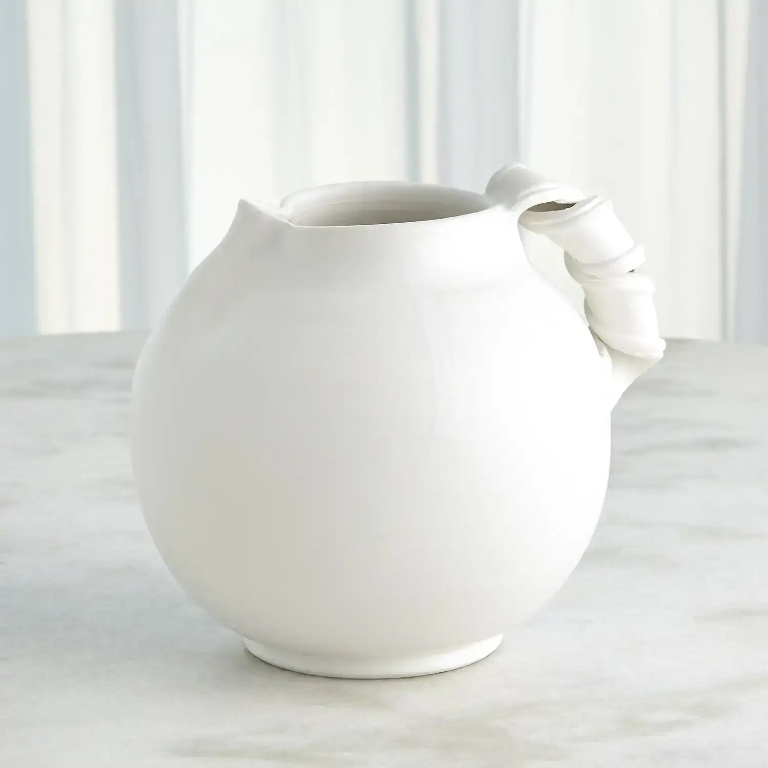 GLOBAL VIEWS CURT PITCHERS - Decorative Accents