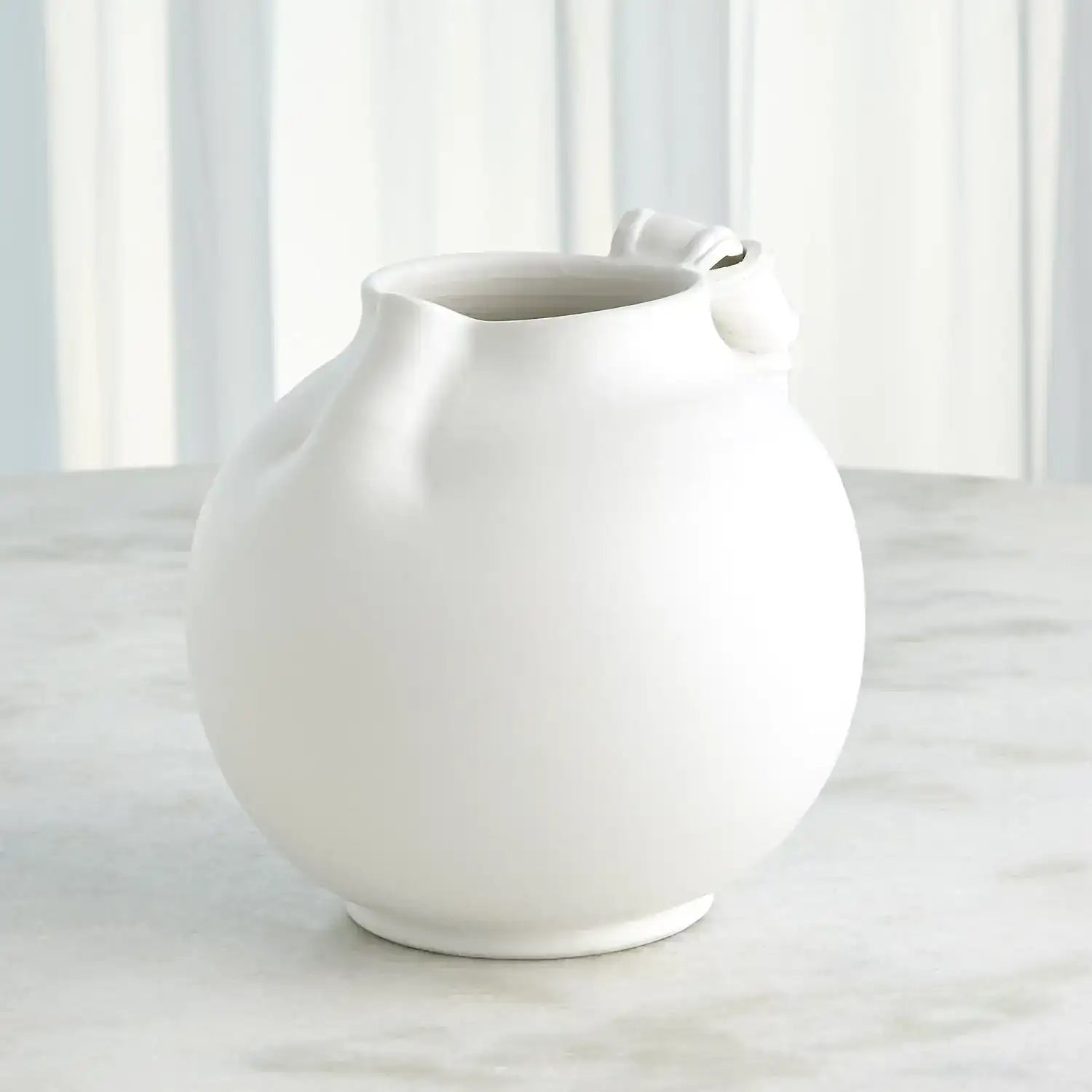 GLOBAL VIEWS CURT PITCHERS - Decorative Accents