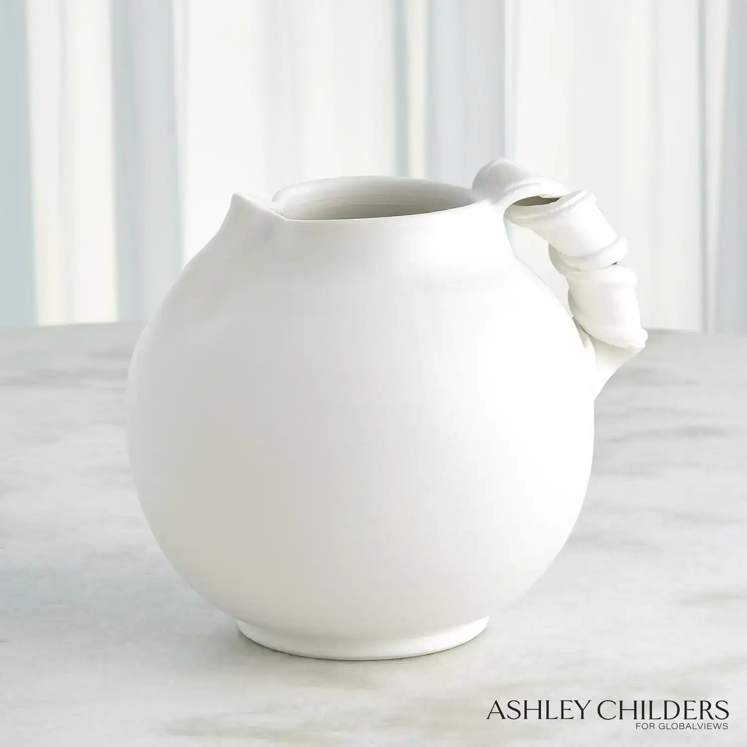 GLOBAL VIEWS CURT PITCHERS - Decorative Accents