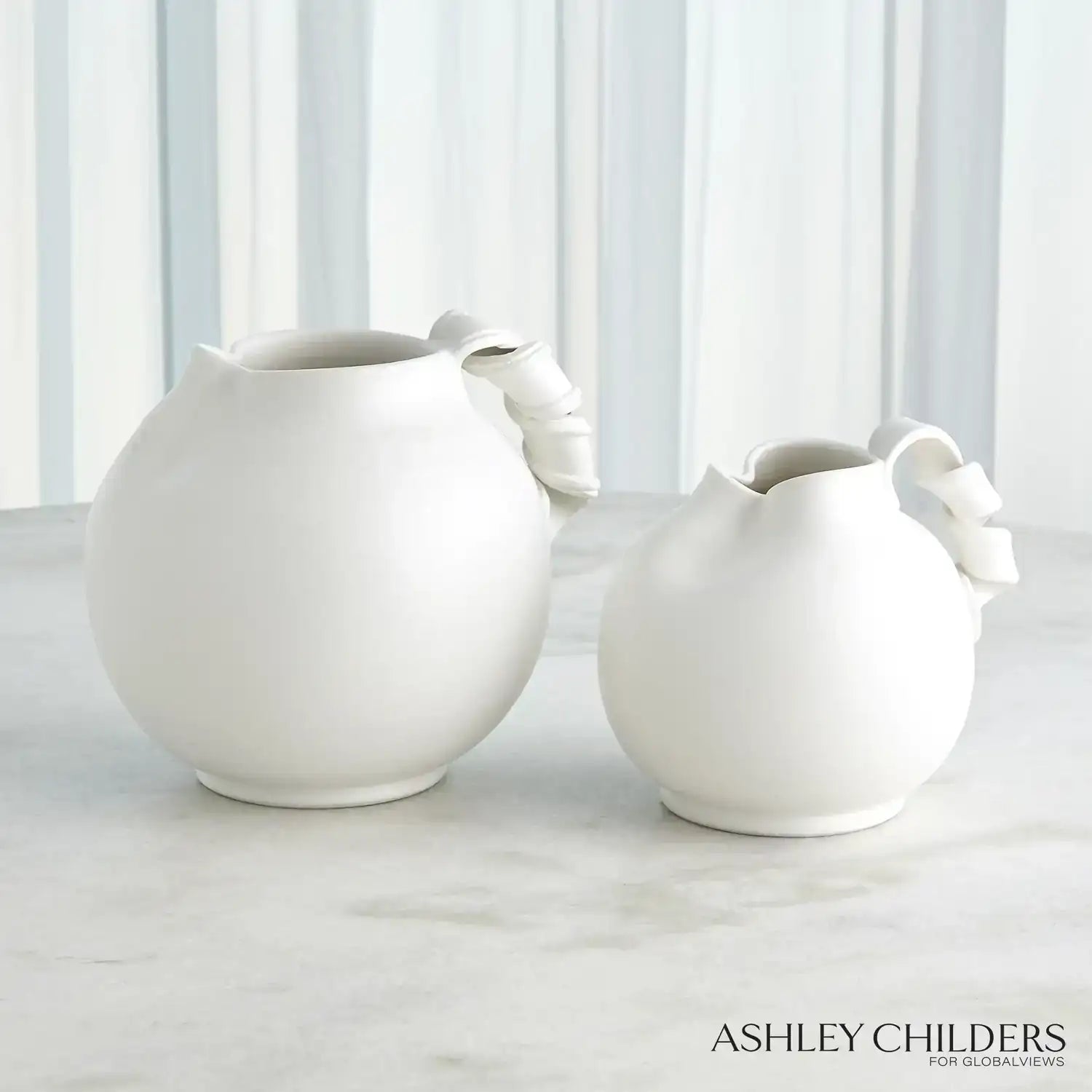 GLOBAL VIEWS CURT PITCHERS - Decorative Accents