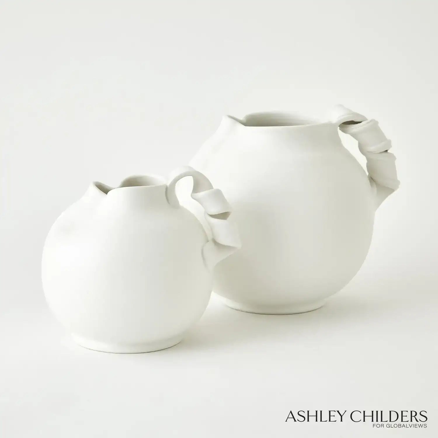 GLOBAL VIEWS CURT PITCHERS - Decorative Accents