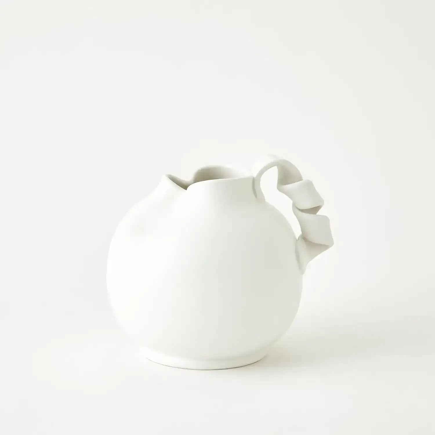 GLOBAL VIEWS CURT PITCHERS - Decorative Accents