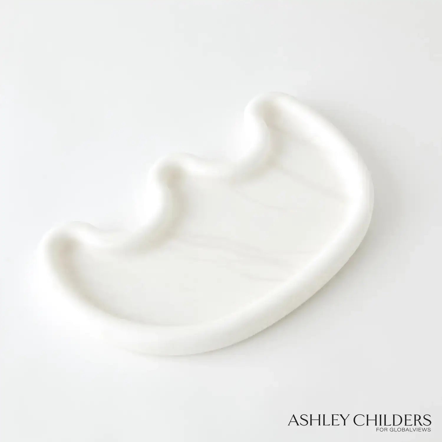 GLOBAL VIEWS AMERA ALABASTER TRAY - Decorative Accents