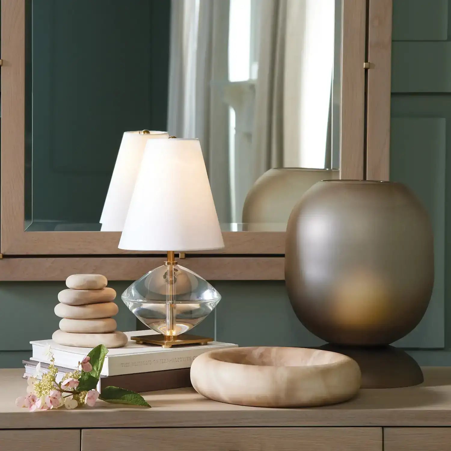 GLOBAL VIEWS ALABASTER RING BOWL - Decorative Accents