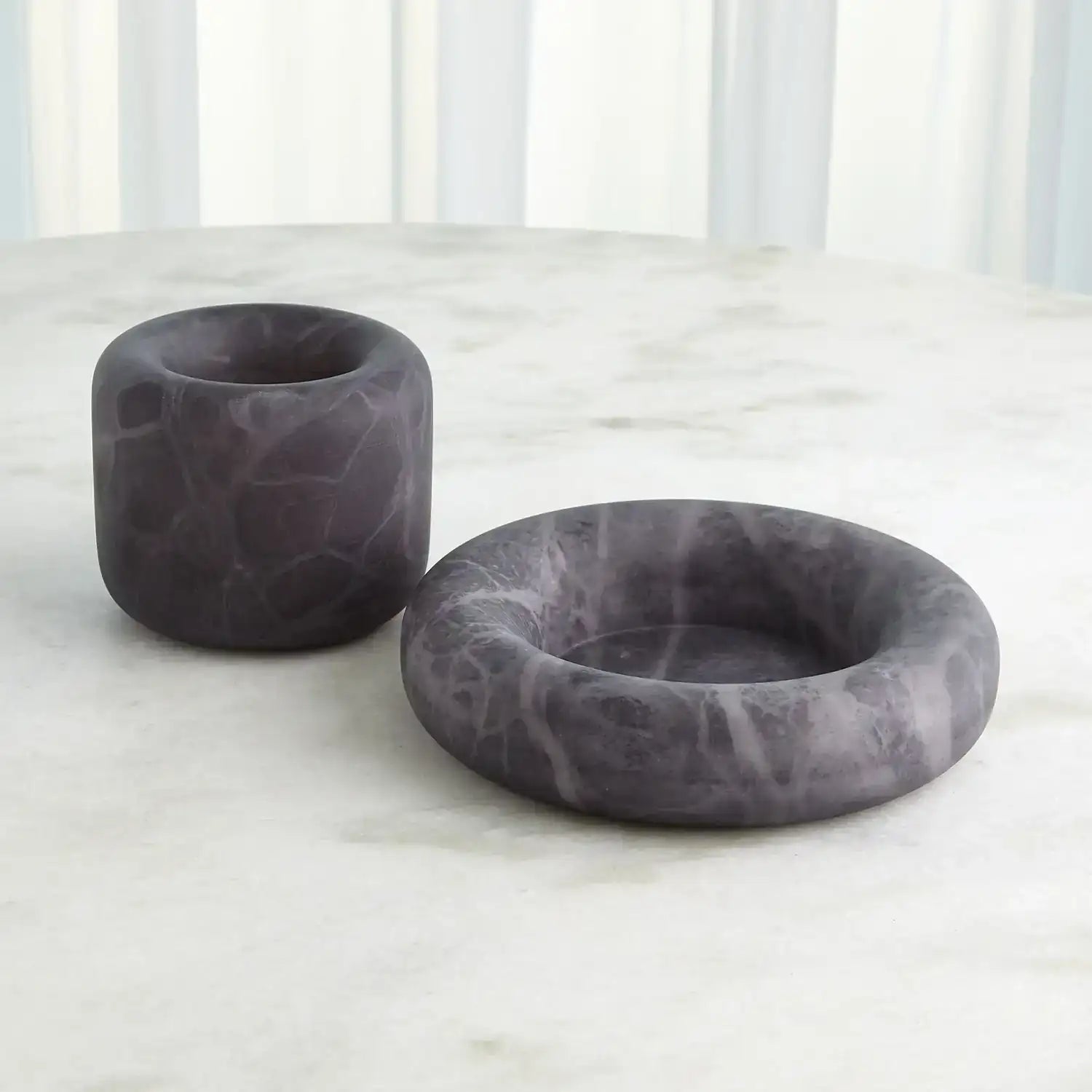 GLOBAL VIEWS ALABASTER RING BOWL - Decorative Accents