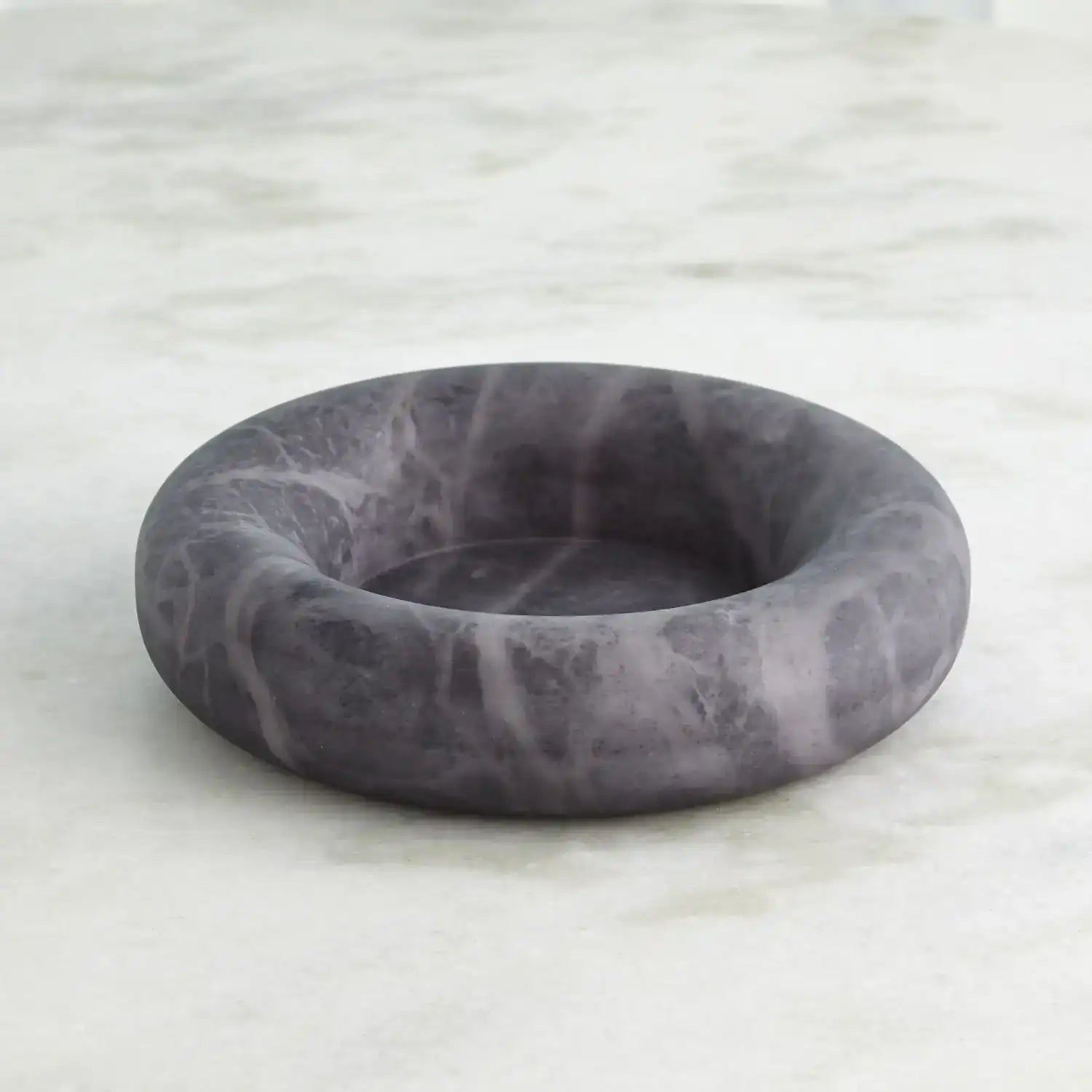 GLOBAL VIEWS ALABASTER RING BOWL - Decorative Accents