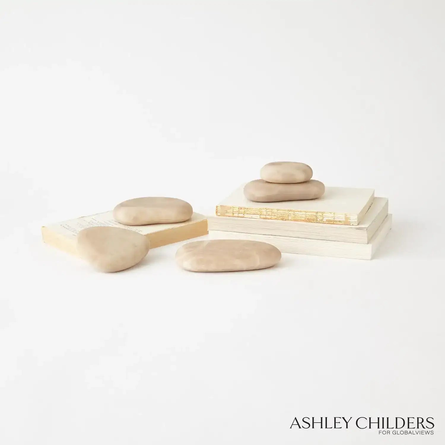 GLOBAL VIEWS S/5 ALABASTER RIVER ROCKS - Decorative Accents
