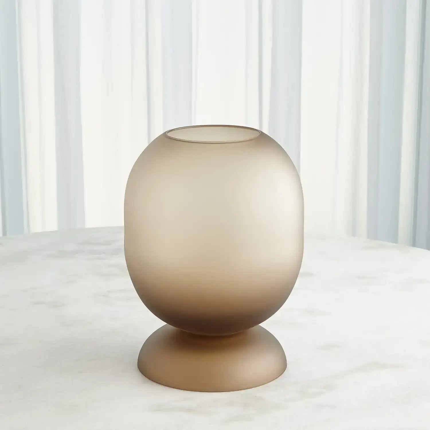 GLOBAL VIEWS ASHTON VASE - Decorative Accents