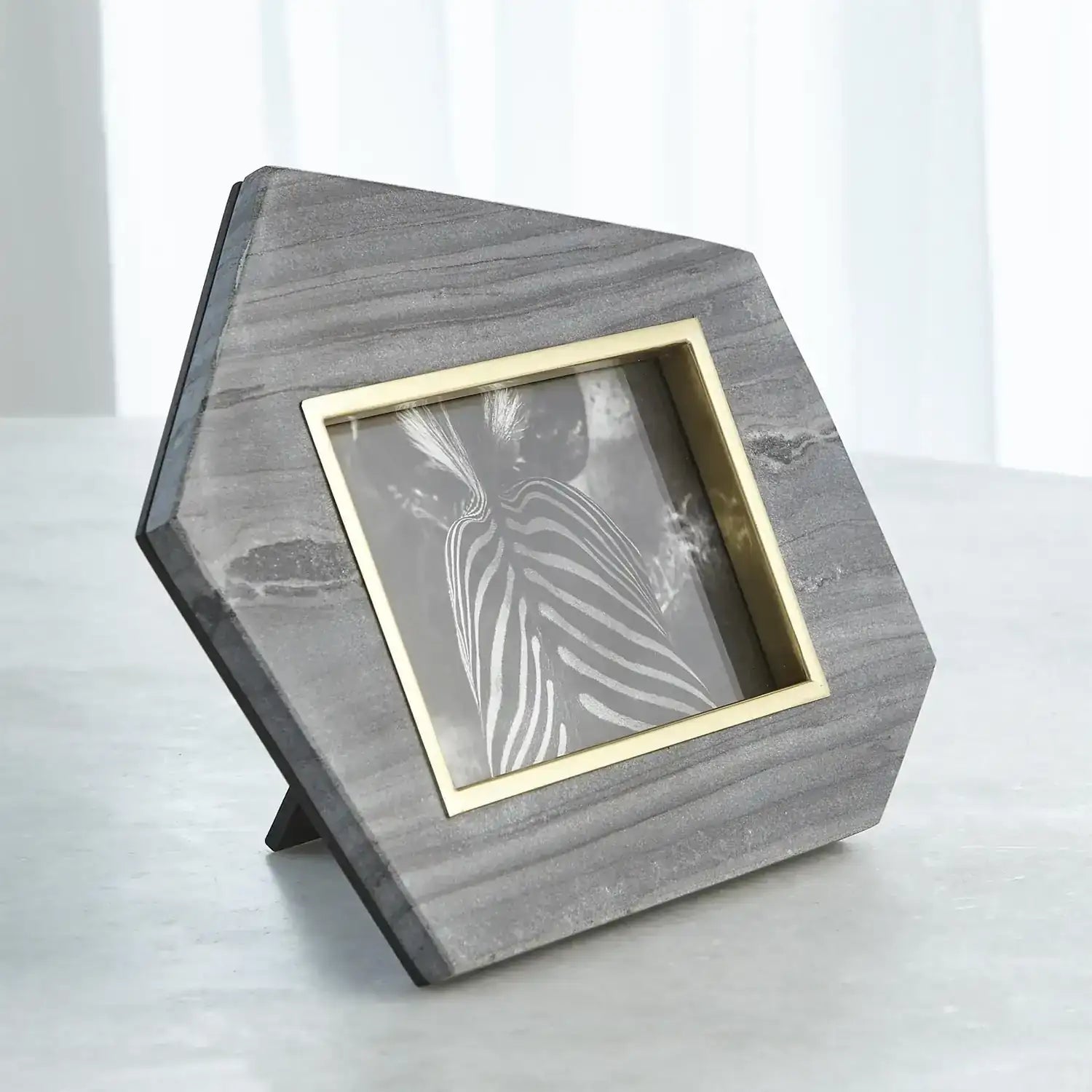 GLOBAL VIEWS BRASS FRAME GREY STONE PHOTO FRAME - Decorative Accents