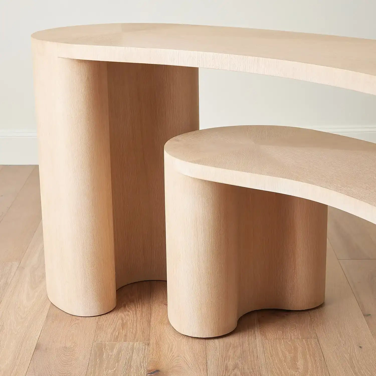 GLOBAL VIEWS CASITA CONSOLE - Consoles