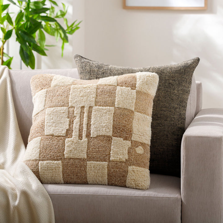 SURYA BALDER ACCENT PILLOW - Linens