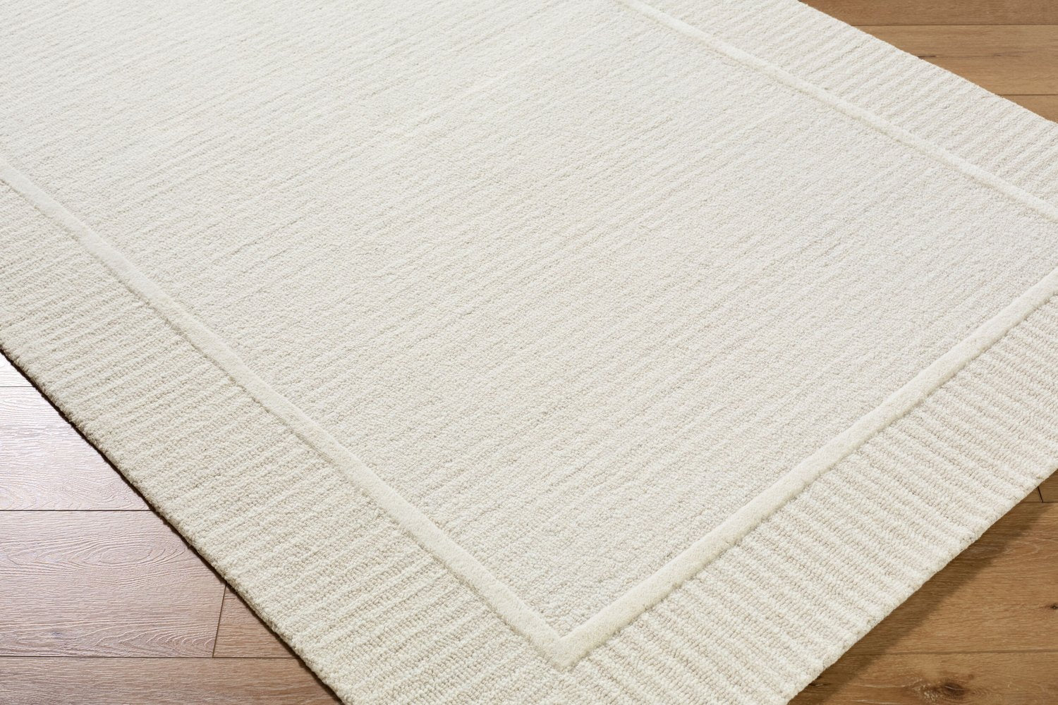 LIVABLISS BENCHCRAFT HANDMADE RUG - Rugs