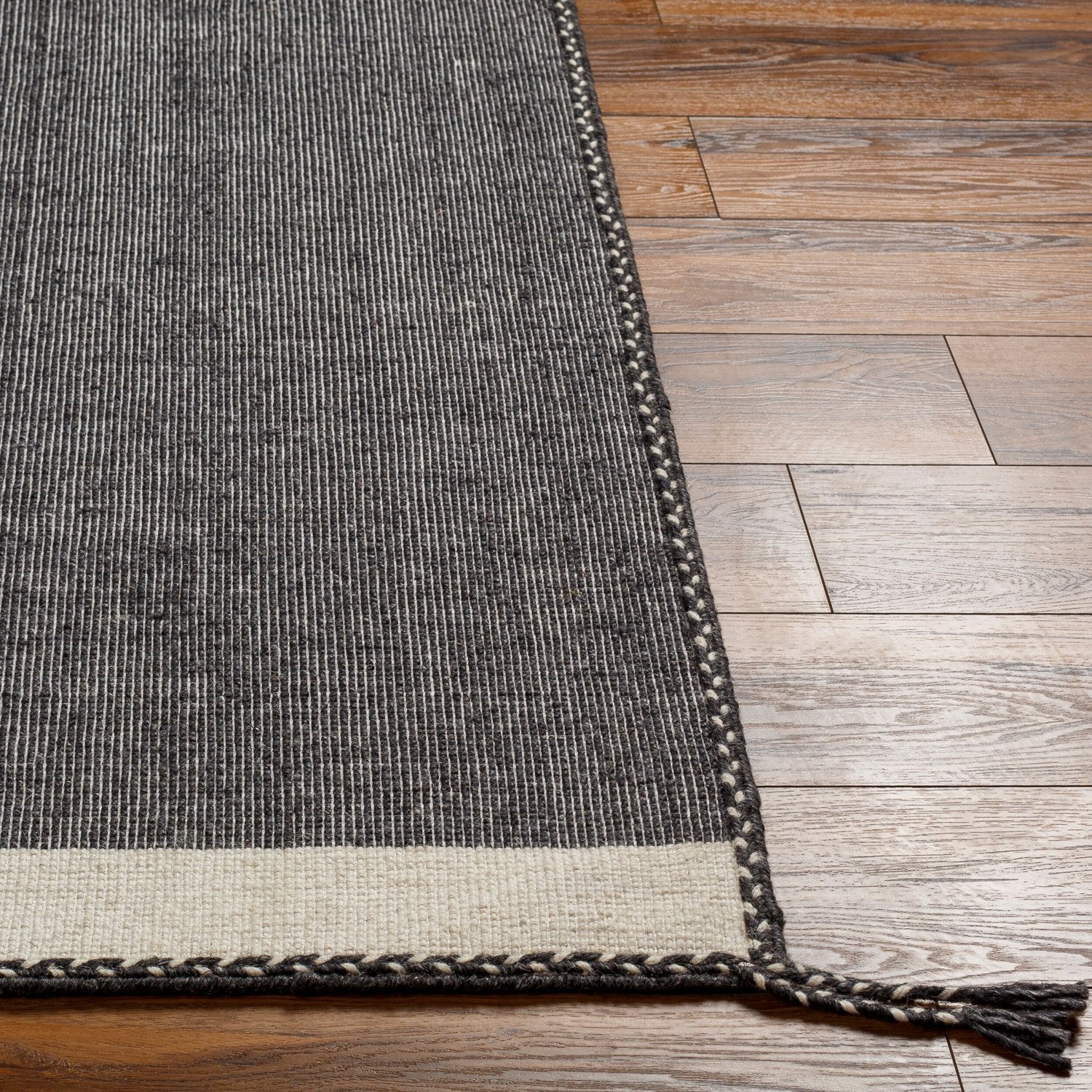 SURYA BUSHRA HANDMADE RUG - Rugs
