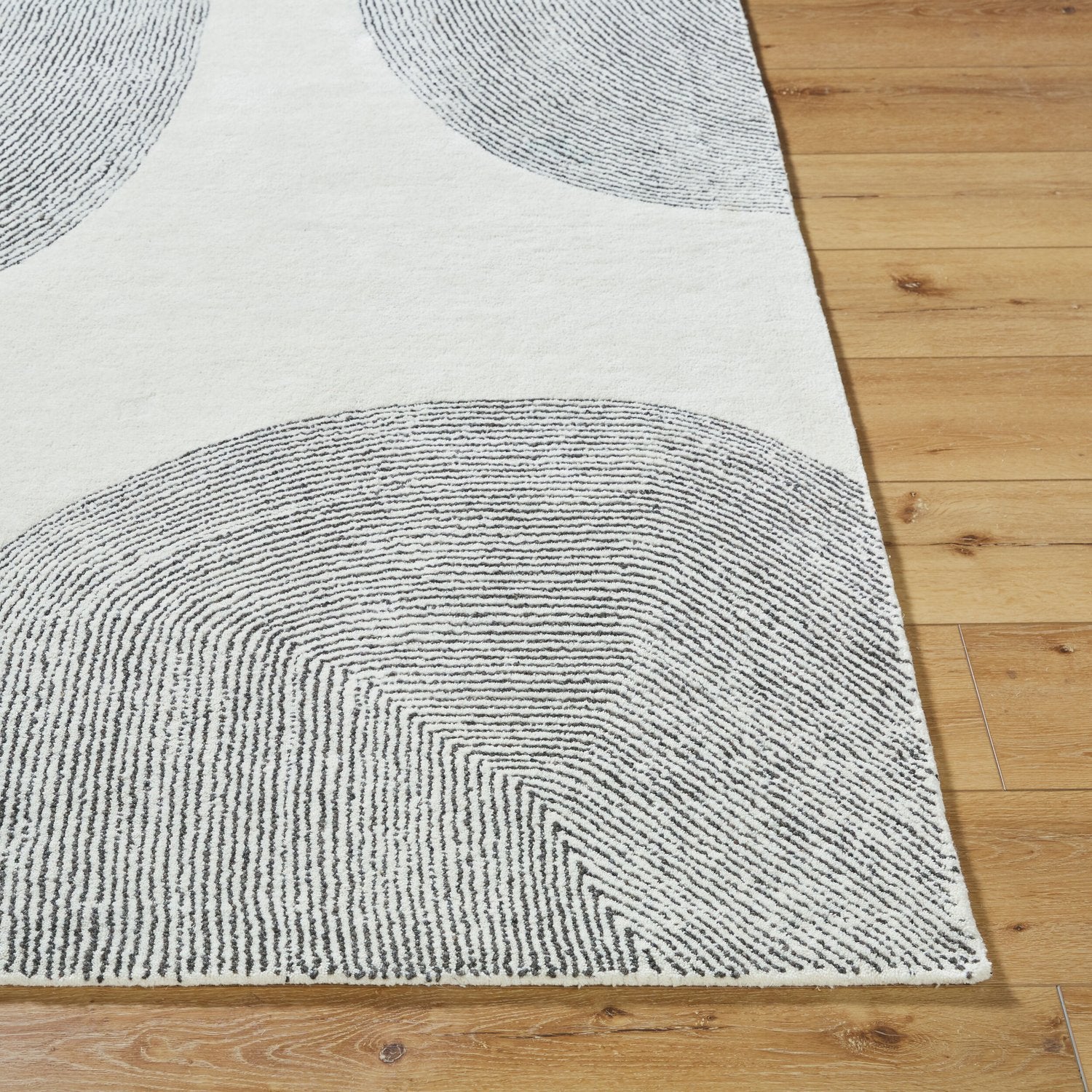 LIVABLISS CAROLENA HANDMADE RUG - Rugs