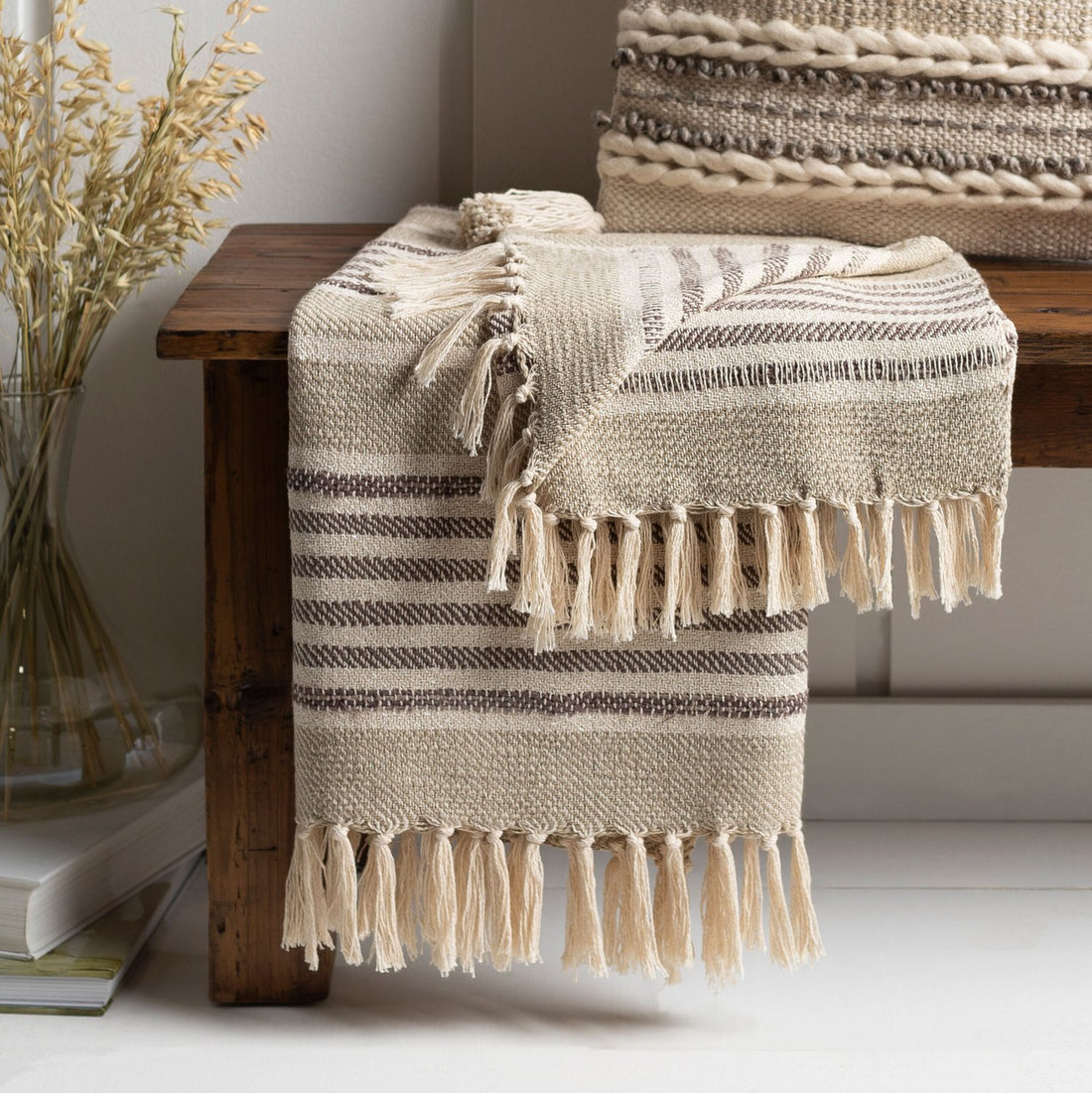 SURYA BEAU THROW - Linens