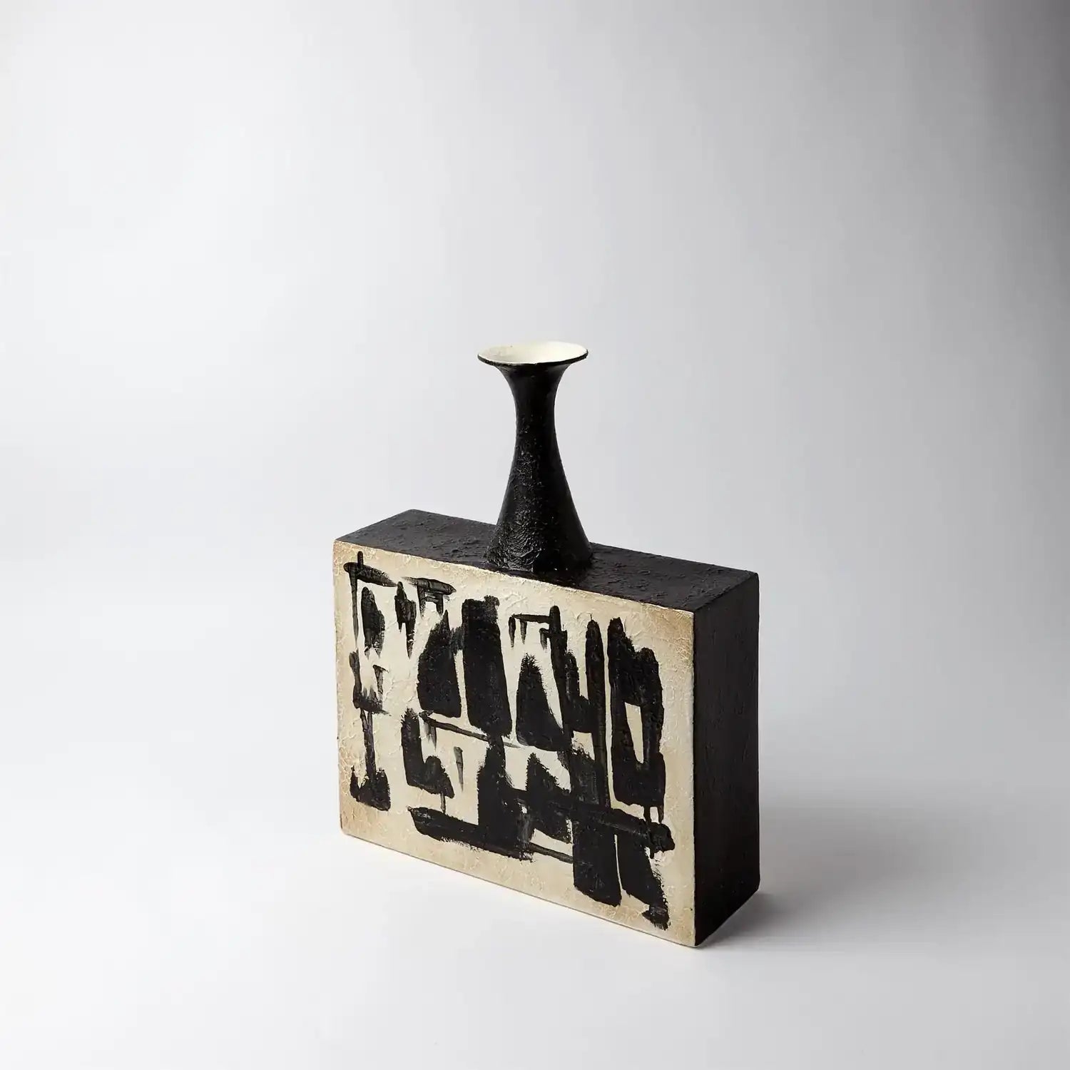 GLOBAL VIEWS THETIS VASE - Decorative Accents