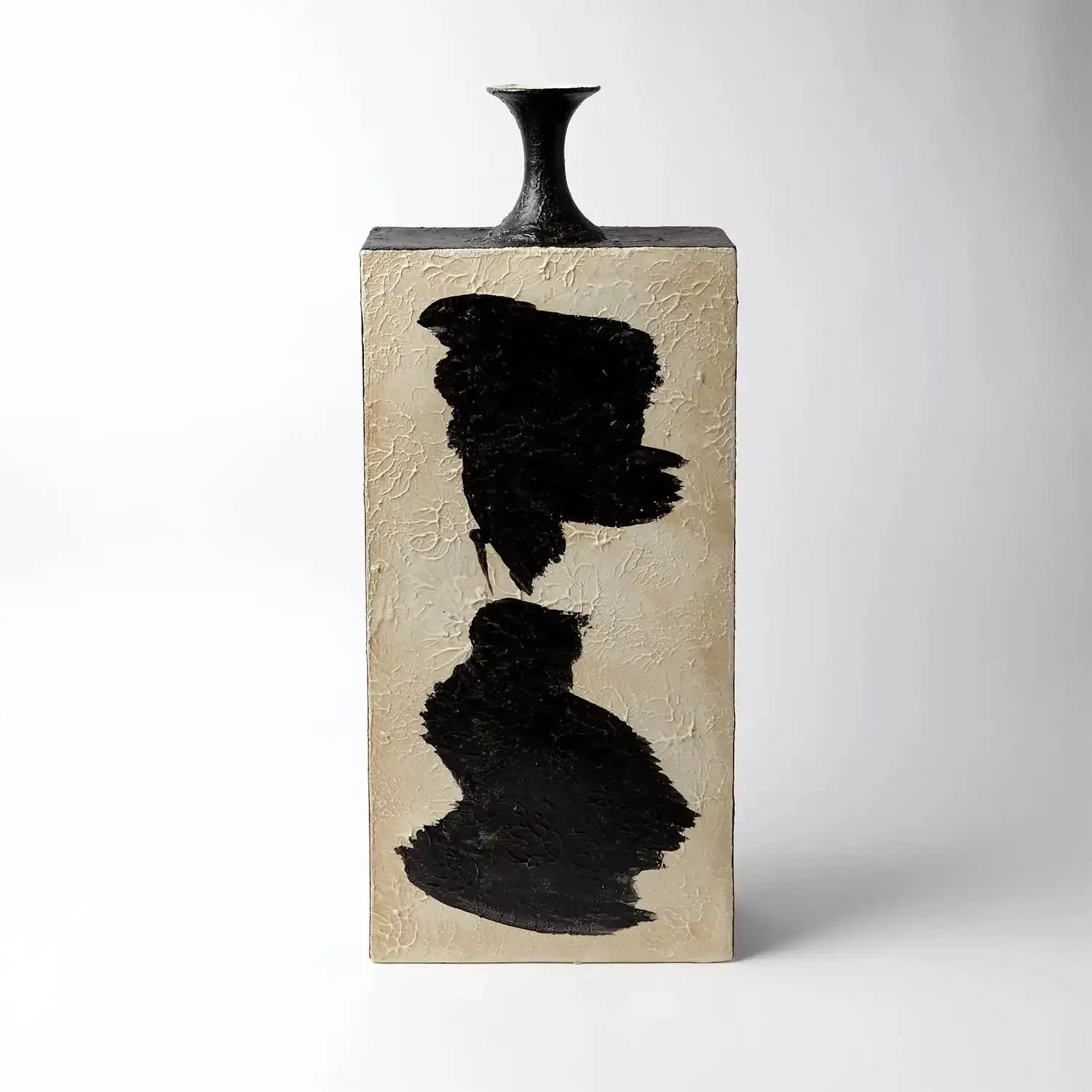 GLOBAL VIEWS THETIS VASE - Decorative Accents