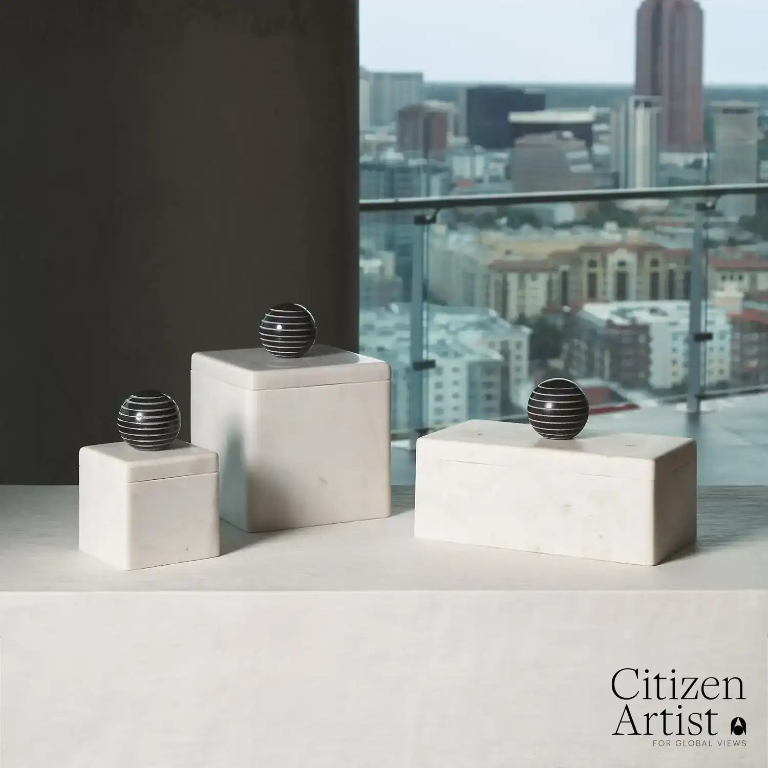 GLOBAL VIEWS LA BOITE BOX - Decorative Accents