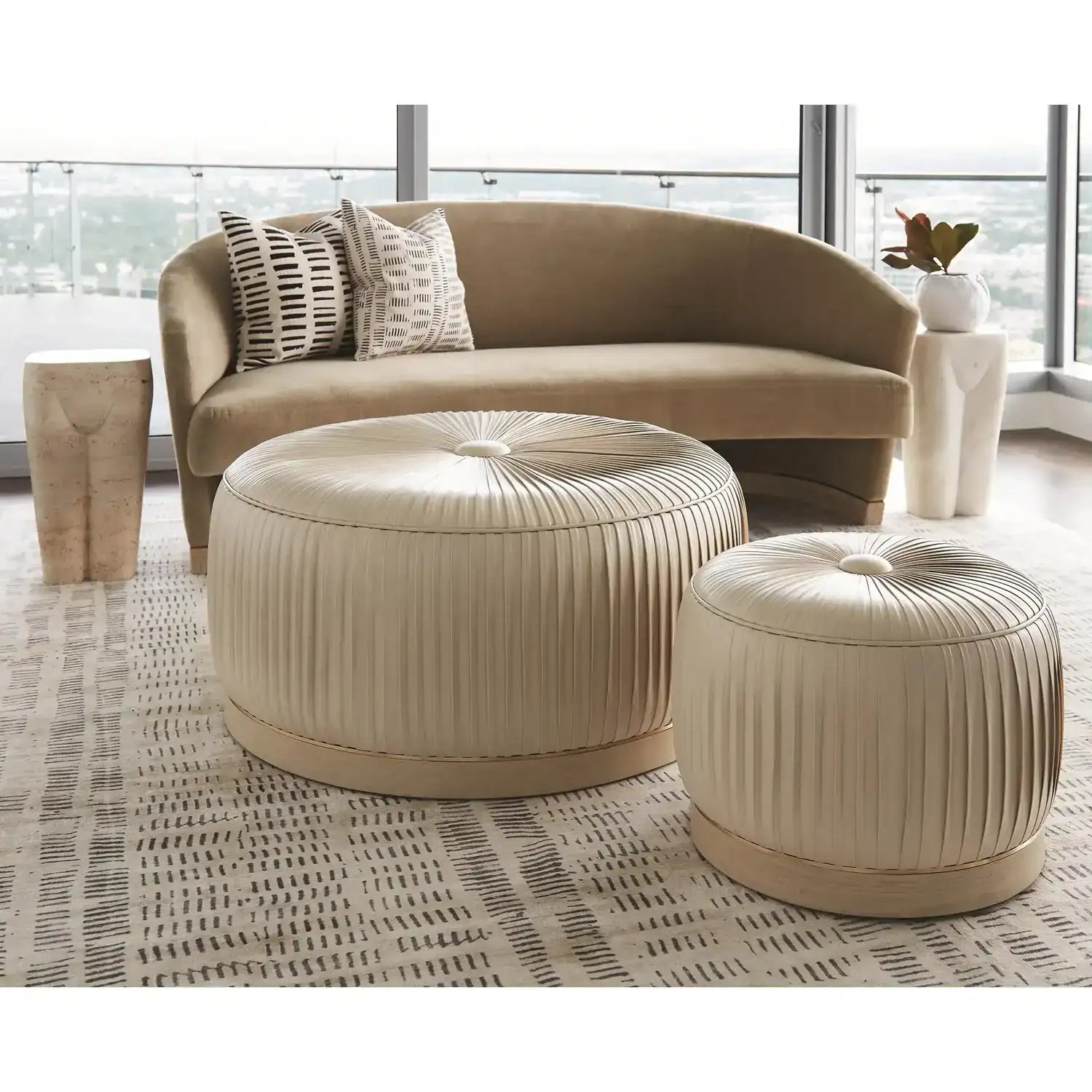 GLOBAL VIEWS FEMME STOOL - Decorative Accents