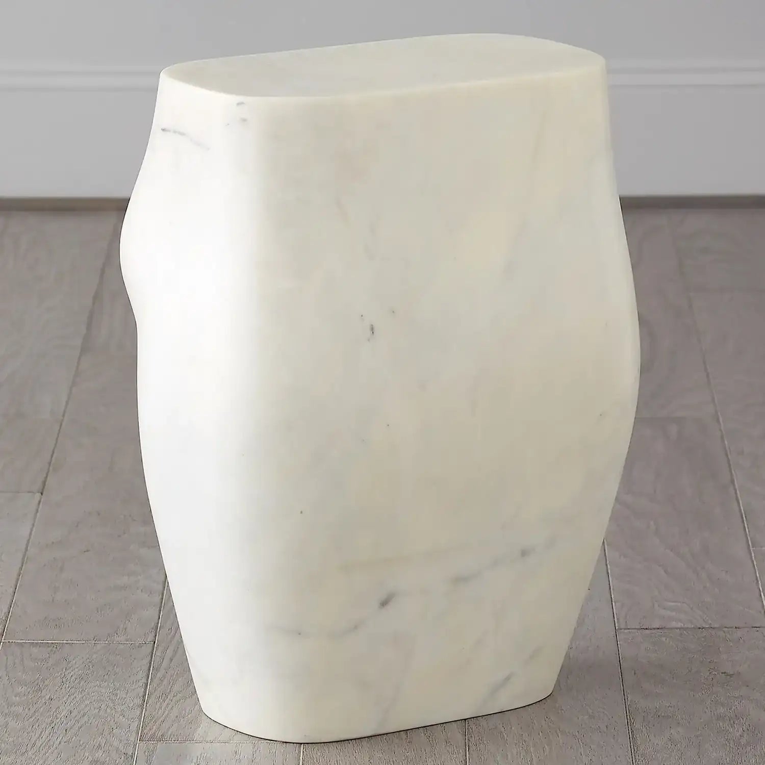 GLOBAL VIEWS L'HOMME STOOL - Bar Stools