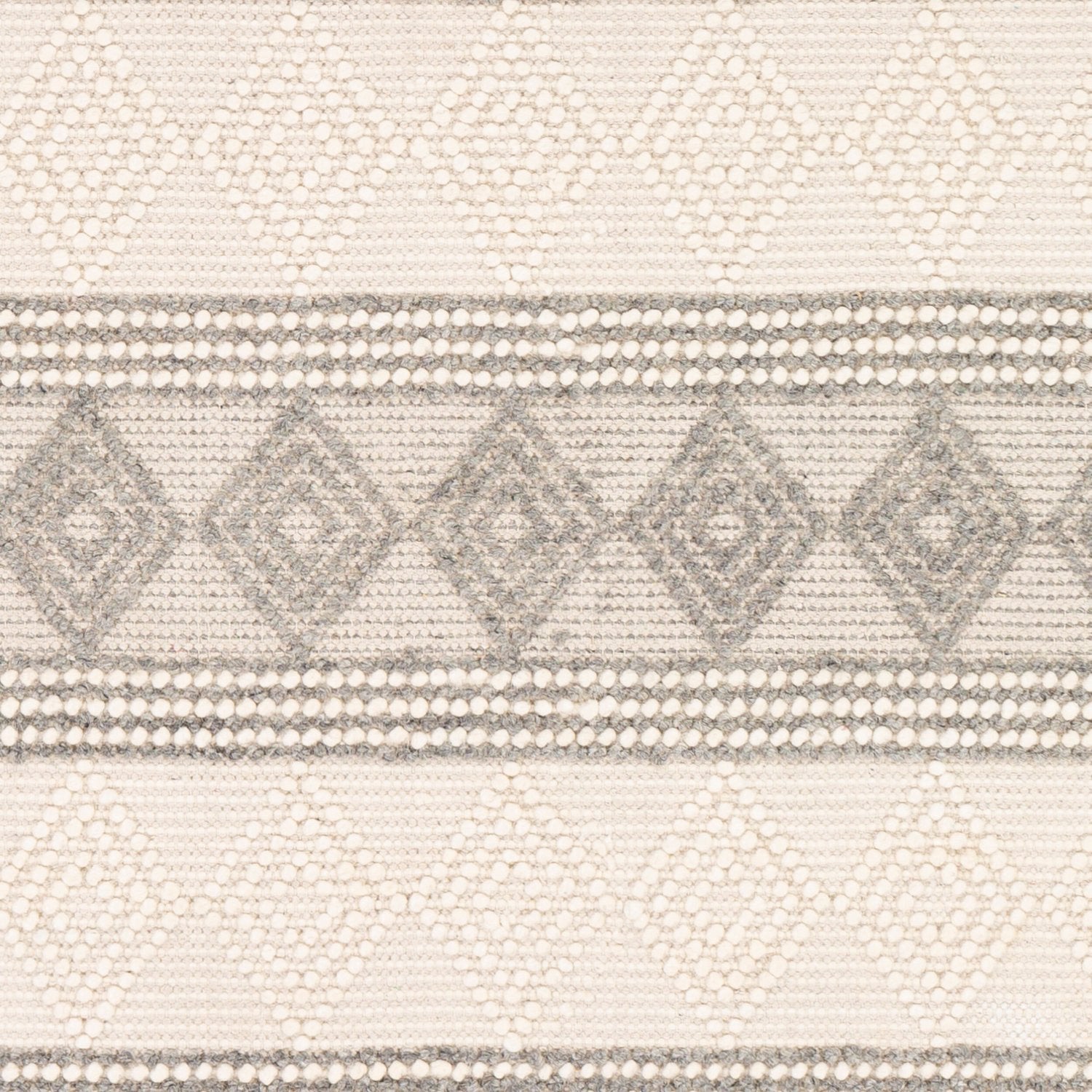 LIVABLISS HYGGE HANDMADE RUG - Rugs