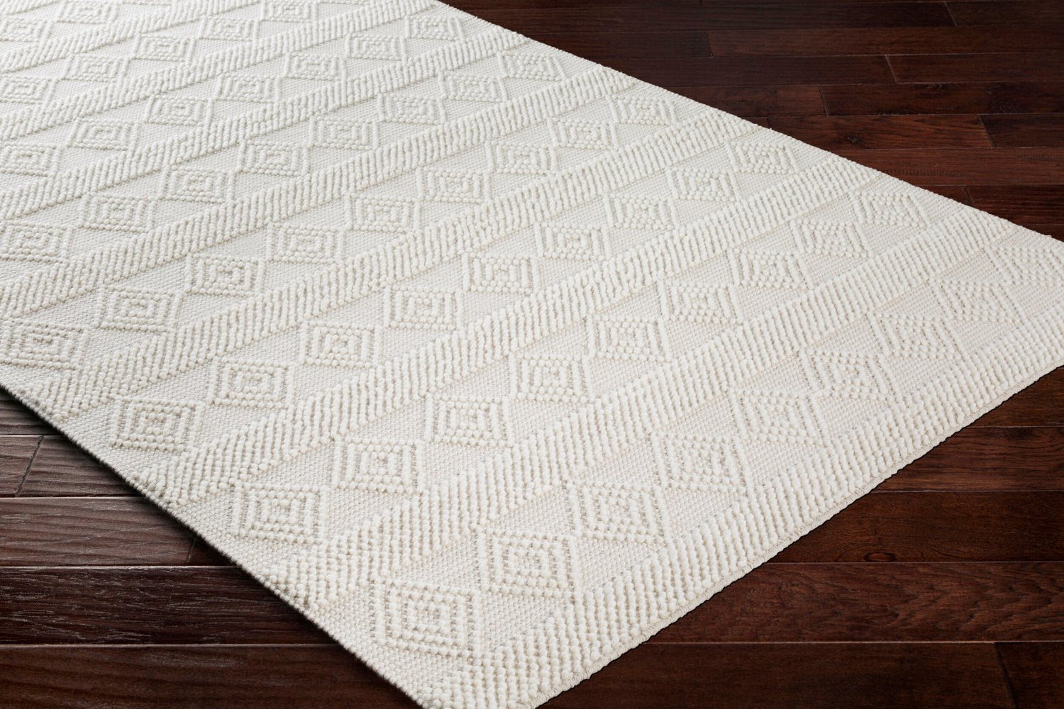 LIVABLISS HYGGE HANDMADE RUG - Rugs