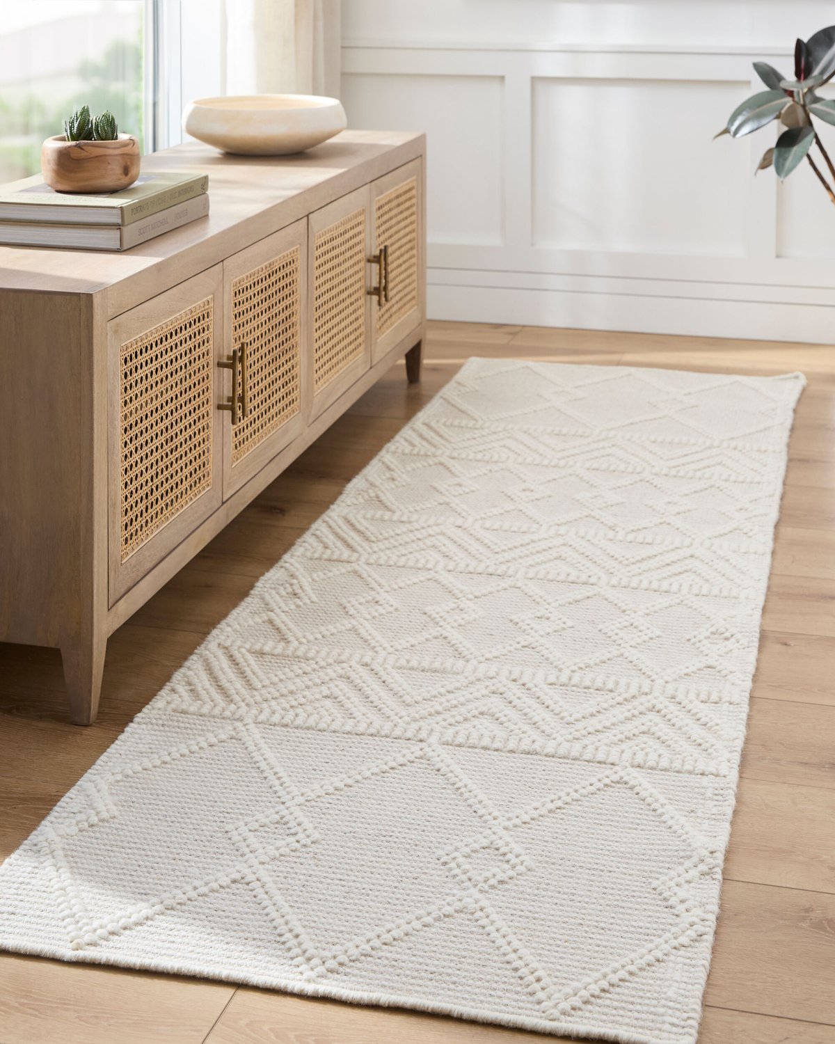 LIVABLISS HYGGE HANDMADE RUG - Rugs