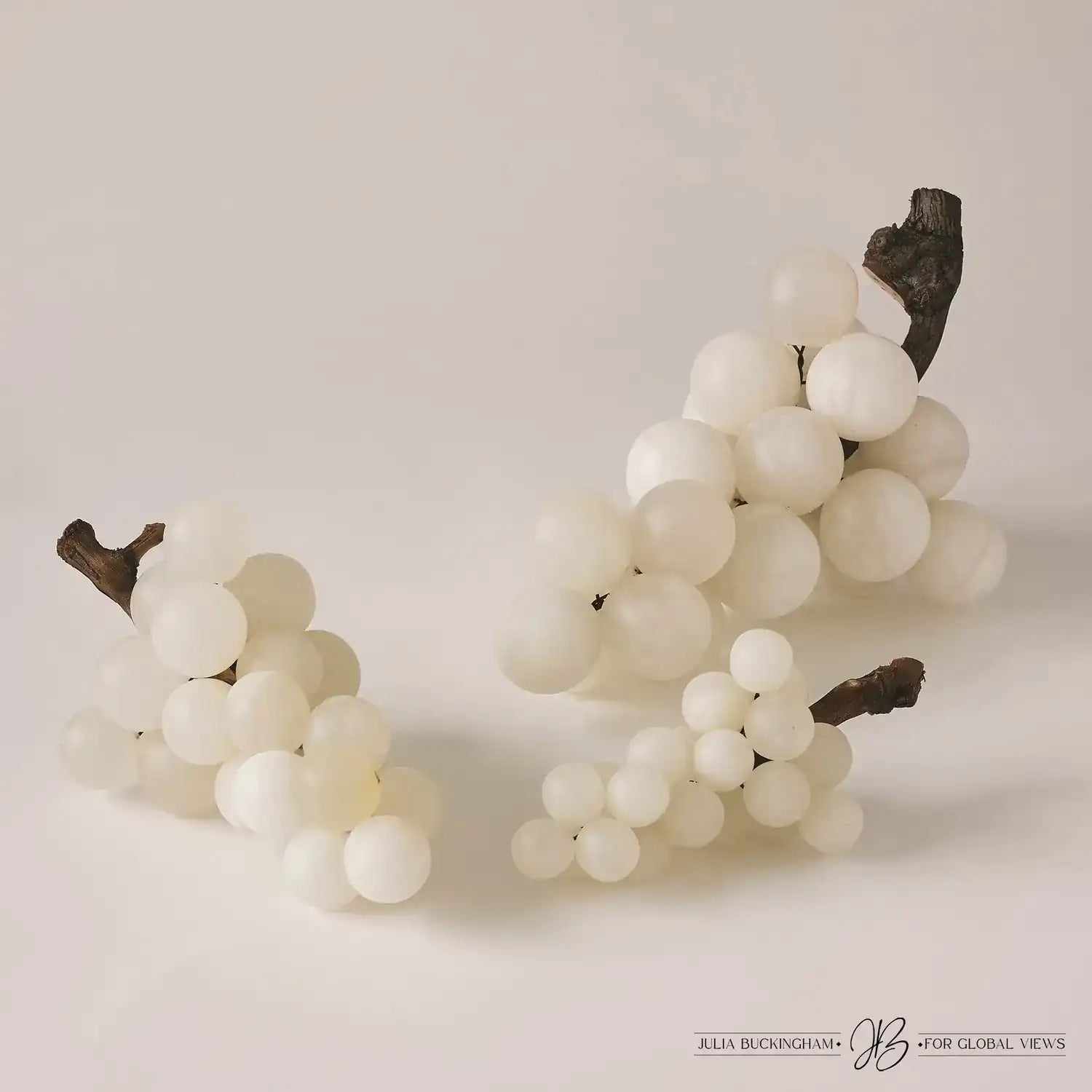 GLOBAL VIEWS BELLA GRAPES - Decorative Accents
